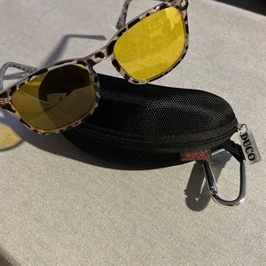 DUCO brand 😎 sunglasses!! Animal print. Womens excellent used condition.